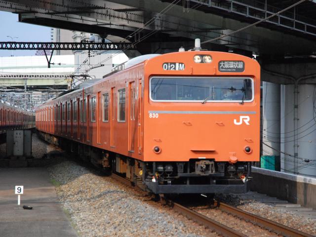 大阪環状線103系(福島にて)
